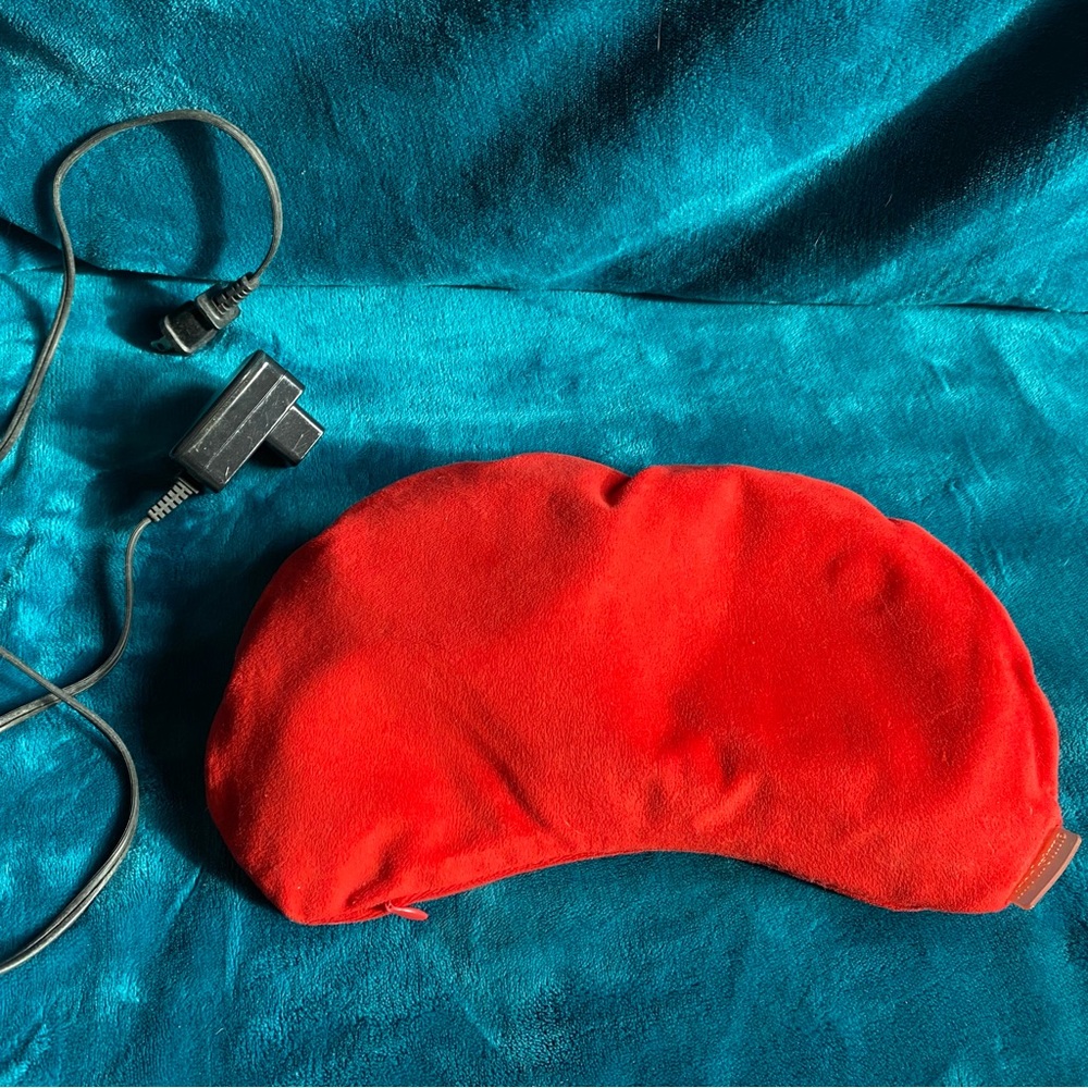 Brookstone electric hot water bottle for menstrual cramps & chronic pain